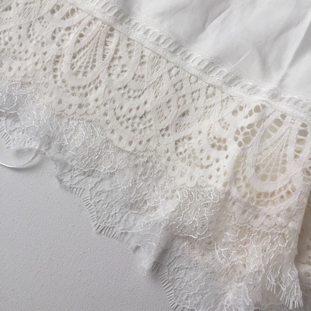 New TOPSHOP Lydia Lace Shorts - Picture 6 of 7